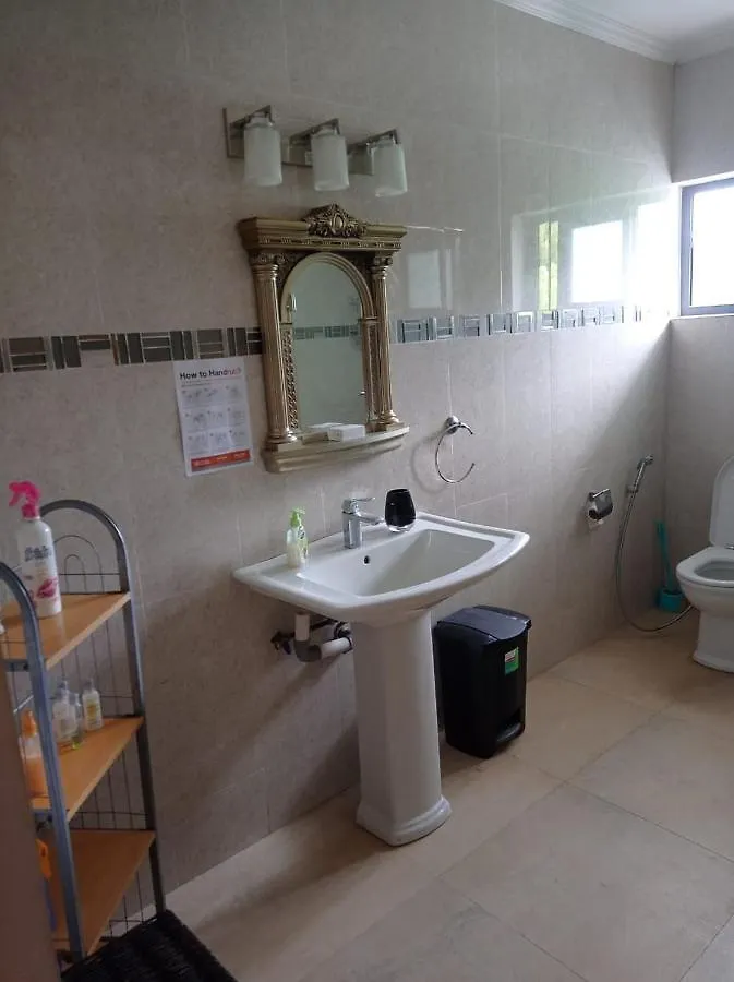 Les Forbans Selfcatering Apartment Takamaka Seychely