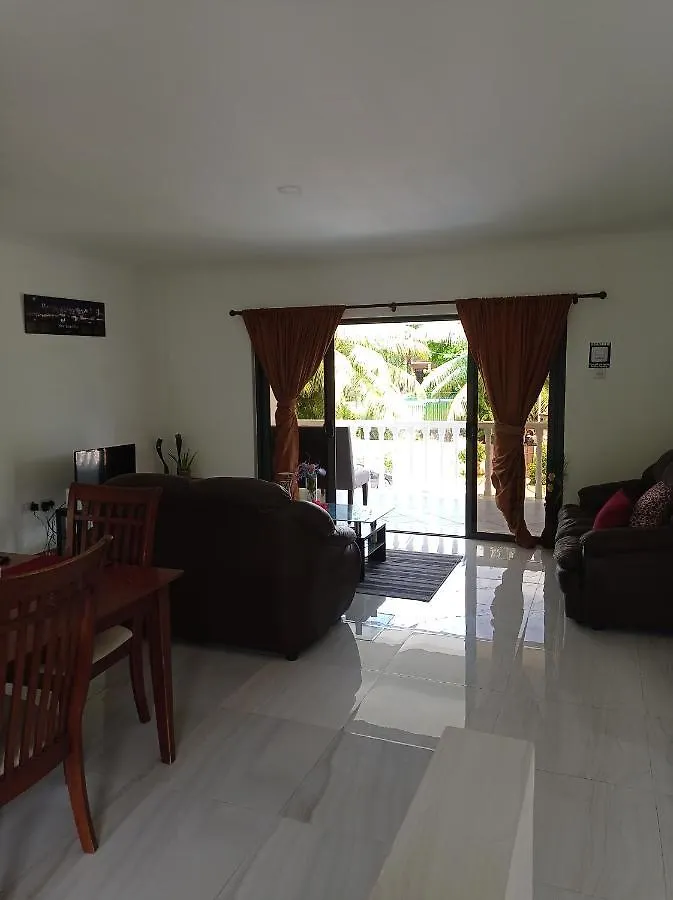 Les Forbans SelfCatering Apartment Takamaka