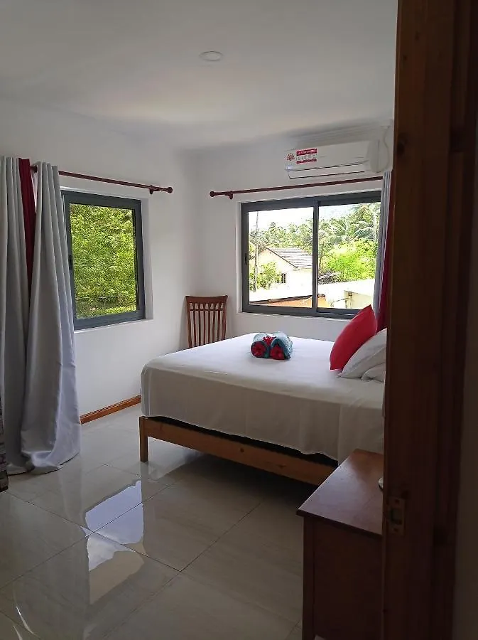 Les Forbans SelfCatering Apartment Takamaka Seychelles