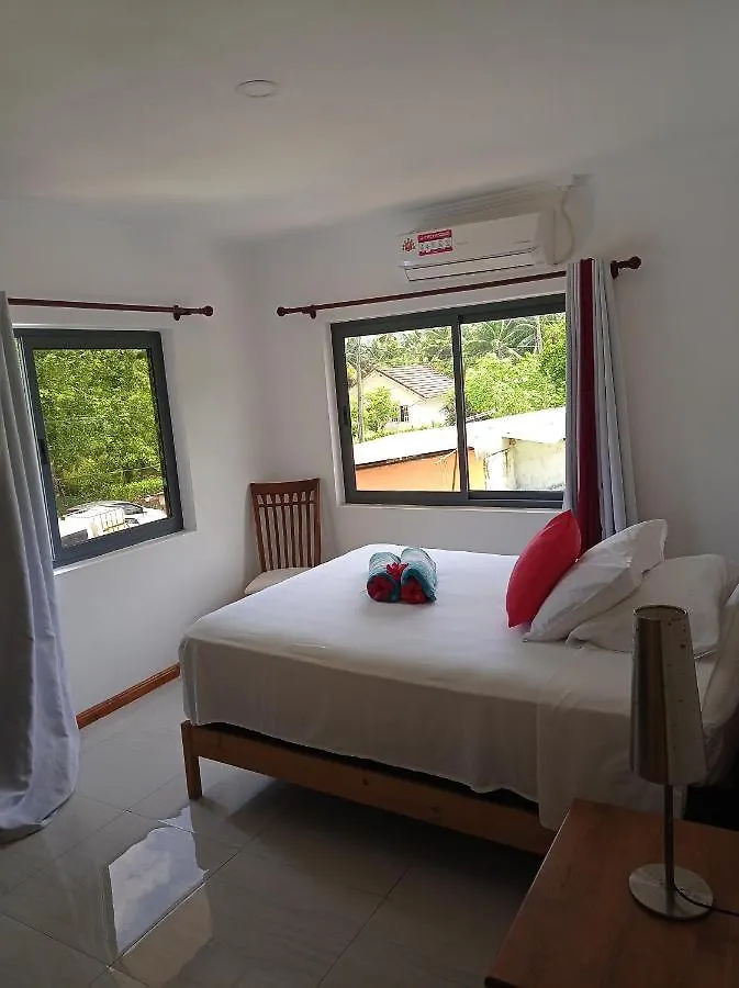 Les Forbans SelfCatering Apartment Takamaka Seychelles