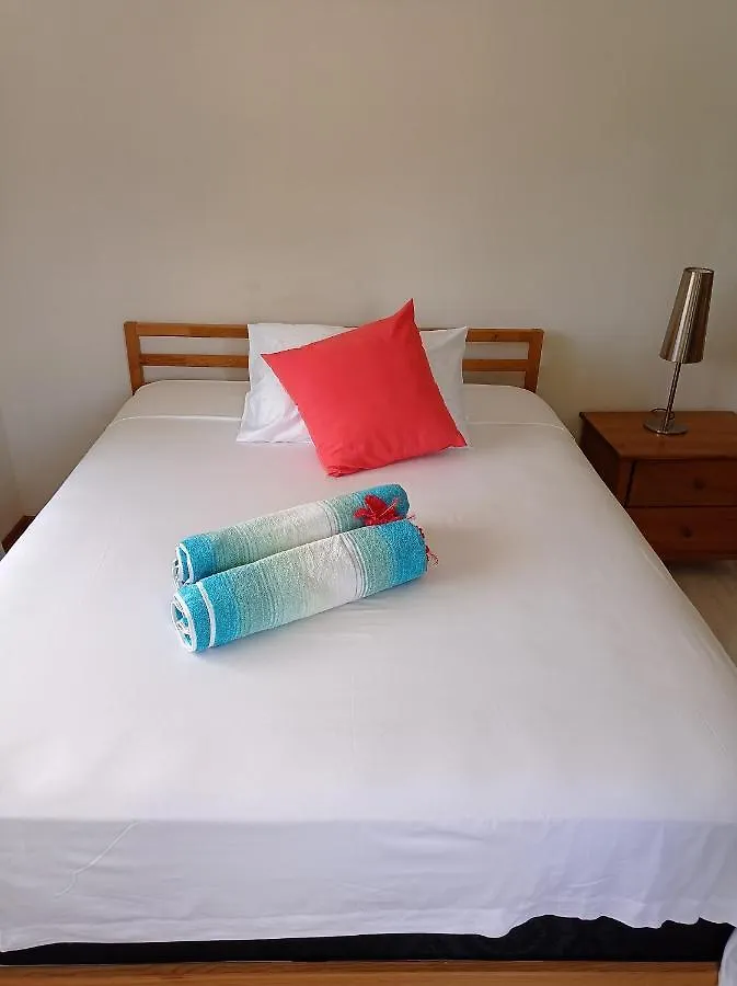 Les Forbans SelfCatering Apartment Takamaka