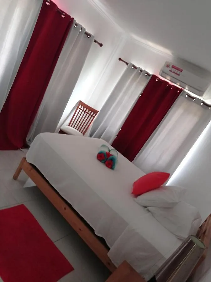 Les Forbans SelfCatering Apartment Takamaka