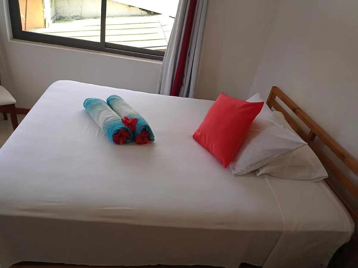 Les Forbans SelfCatering Apartment Takamaka