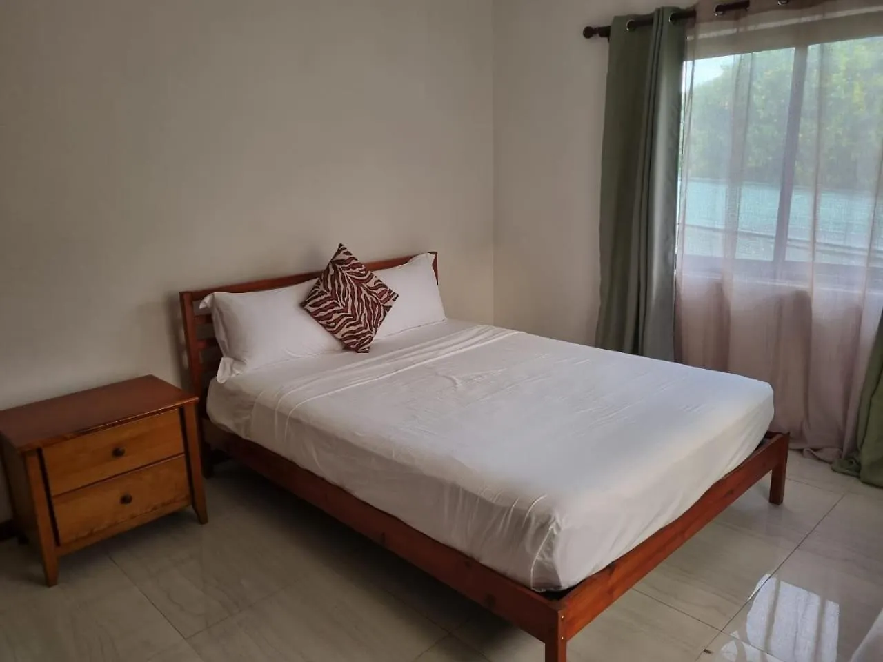 Les Forbans SelfCatering Apartment Takamaka Seychelles